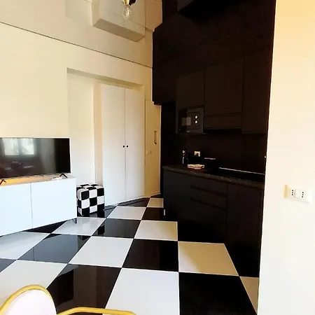 Wonderland In Shopping Area, Ac, Wifi And Subway Apartment