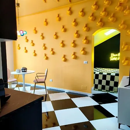 Wonderland In Shopping Area, Ac, Wifi And Subway Апартаменты Милан