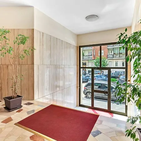 Alessia's Flat - Caroli