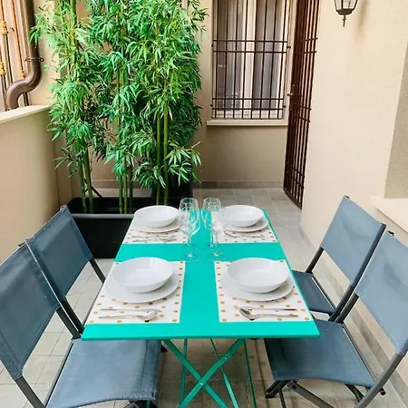 Milanofierapartments * ميلان