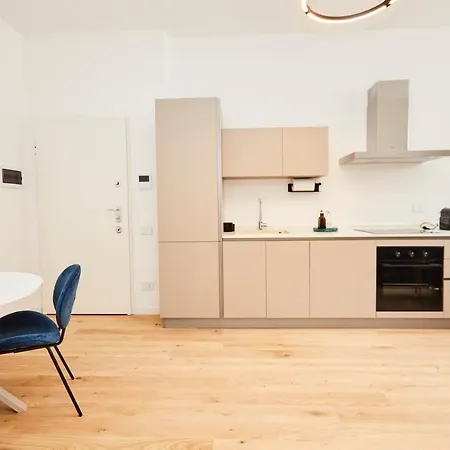 Urban Flats Modern Few Minuts From Duomo شقة ميلان