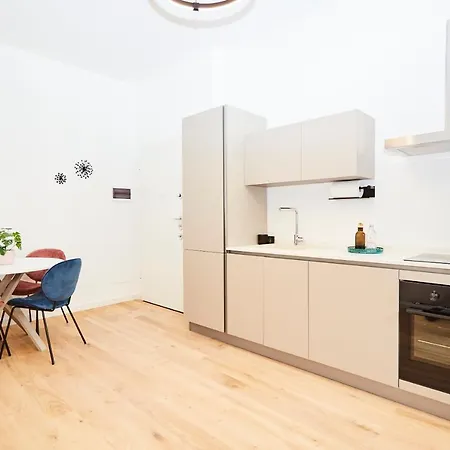 Urban Flats Modern Few Minuts From Duomo شقة *