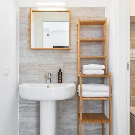 Relstay - Porta Romana - Large *