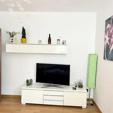 Sulla Metro 3 Gialla Maciachini Apartman Milánó