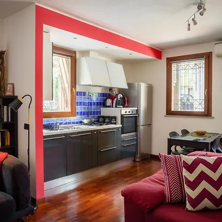 Accomodo Mib15 Bivano Navigli Milan