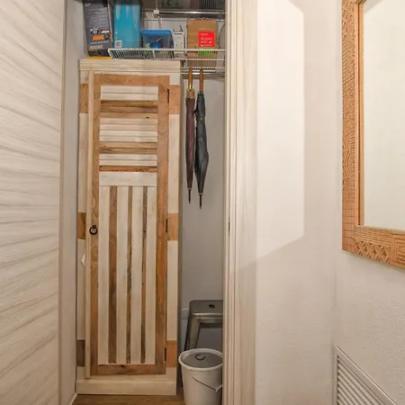 Luxury Flat By Station / Unique View Apartment *