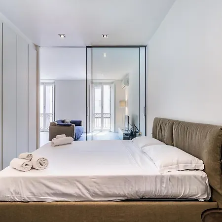 Apartment San Maurilio Milan