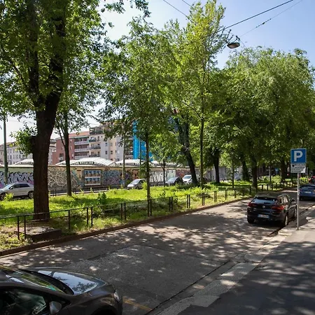 Apartment Luna Homes - Bilocale In Mac Mahon Mailand