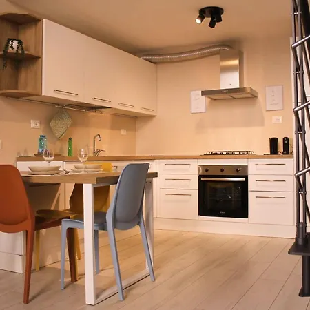 Holiday home Yr - Bocconi Milan