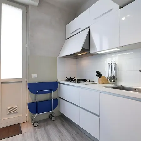 Primopiano - Previati Apartman Milánó