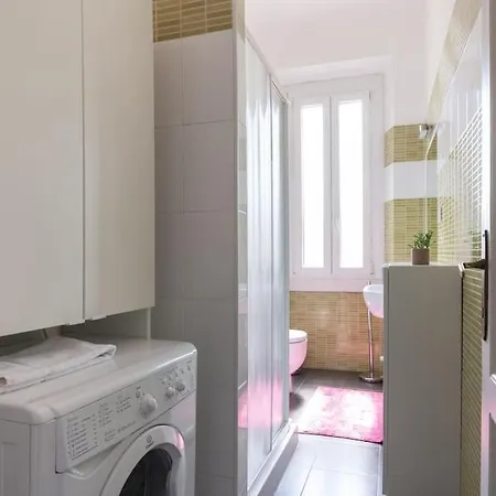 Apartment Youhosty - Correggio 55 B Milan