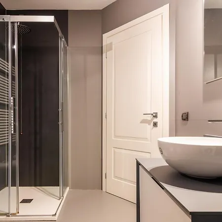 Easyhomes - Brera Luxury Милан