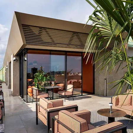호텔 Radisson Collection Hotel, Santa Sofia 밀라노