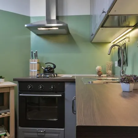 Apartman Spazio Stoppani - Liberty 16 *