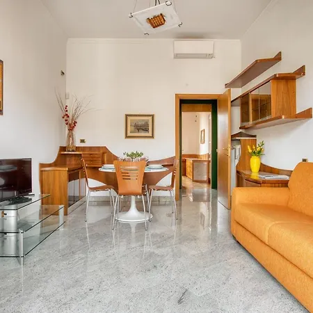 Joivy Captivating Flat With Balcony * Милан