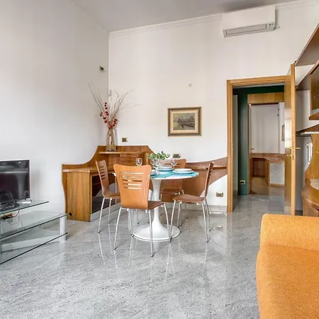 Apartment Joivy Captivating Flat With Balcony Milan