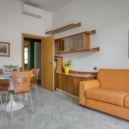 Joivy Captivating Flat With Balcony *