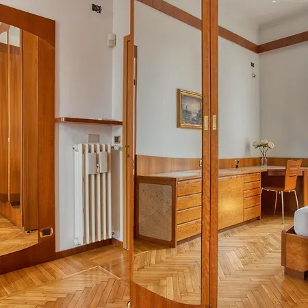 Apartment Joivy Captivating Flat With Balcony Milan
