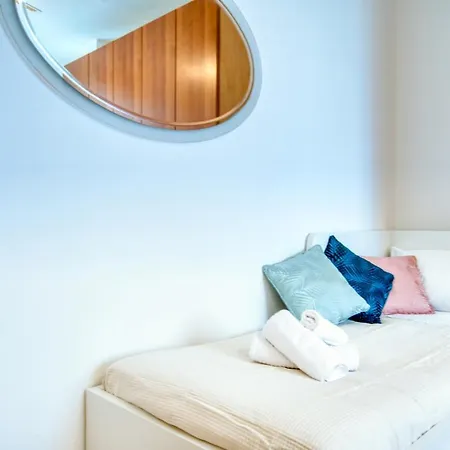 Guesthost - Casa Graziella, Bilocale A 5 Minuti Dal San Raffaele Per 5 * Milan