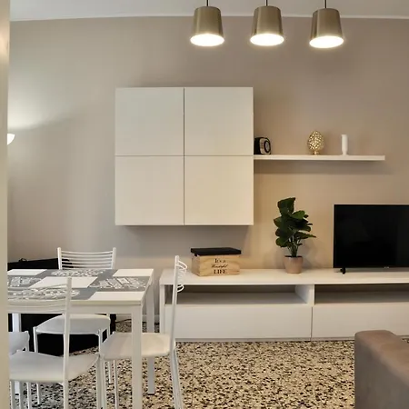 M.aurelio Light Brown Appartement