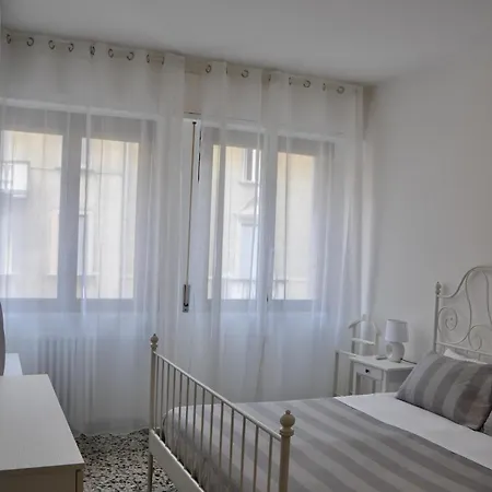 M.aurelio Red Apartment