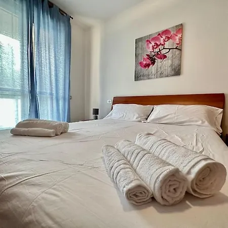 Tranquilla Terrazza Nel Con Garage By Revenue House