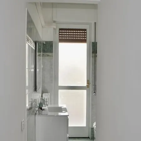 Nolo Black White & Coral *