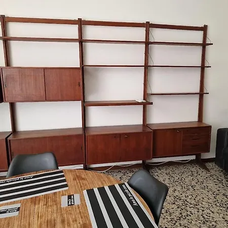 Nolo Black White & Coral * Mailand