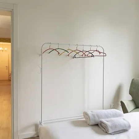 Apartamento Youhosty - Alcuino 7 *