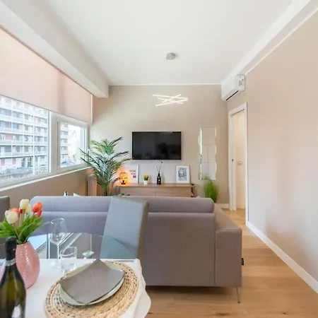 Appartement Cozy Private Flat - Mm Marche 7 Min *