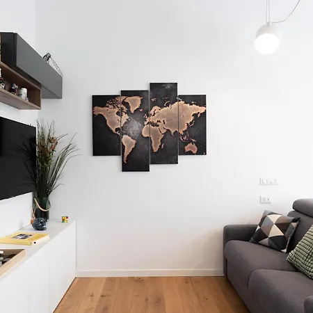 Apartamento Elegante Bilocale In De Angeli - Piazzale Siena *