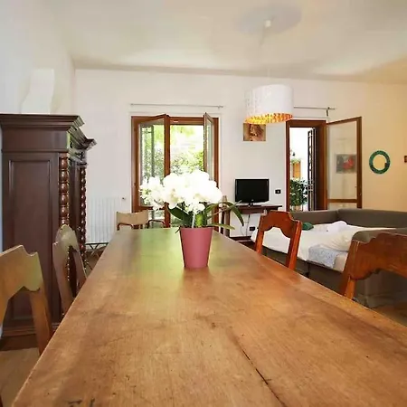 Con Giardino Vicino A San Siro