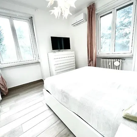 Di Andrea Apartment Milan