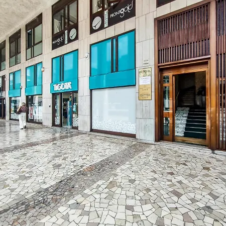 Pisani * Milan