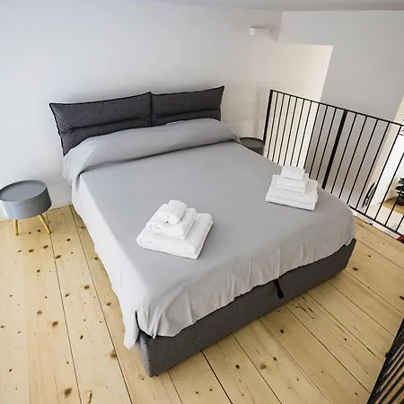 Apartman Loft La Sedia Rossa - Centro Storico