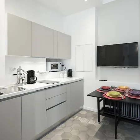 Nella Movida Di Isola-porta Nuova Μιλάνο