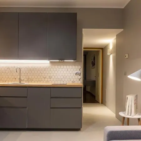 - Ticinese77 ميلان