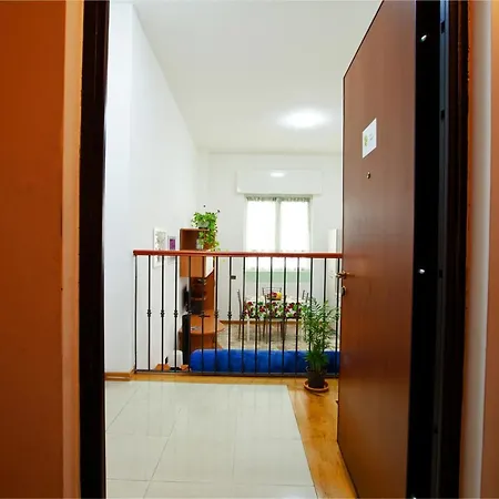 Bilocale A 400m Dalla Stazione Di Lambrate - Casa Abano Milán