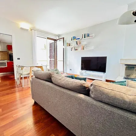 Apartment Kibilu - Via Settembrini - Stazione Centrale *