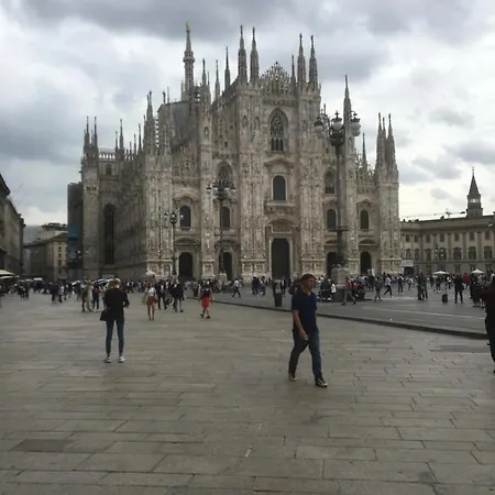 Arco Della Pace Corso Sempione 12 * Milán