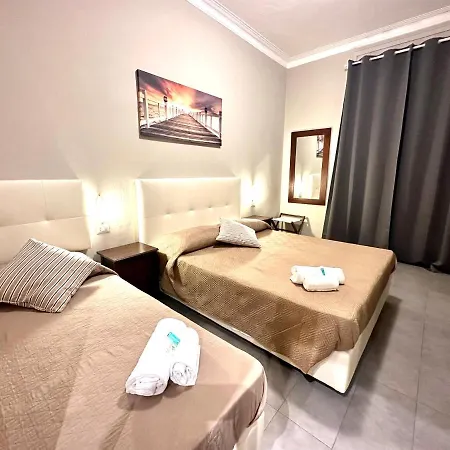 Carlo Goldoni ميلان