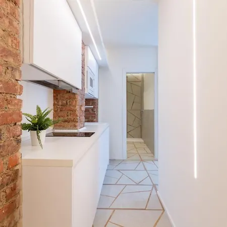 Apartment Nd4 -loreto - Duomo- Minimal House