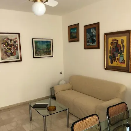 Appartamento Casa Signorile Anni 70 *