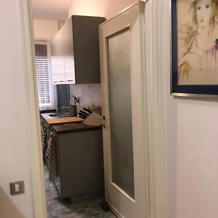 Casa Signorile Anni 70 Appartamento *