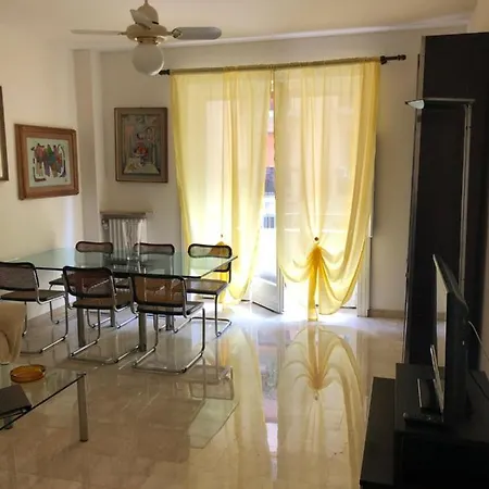 Casa Signorile Anni 70 Appartamento