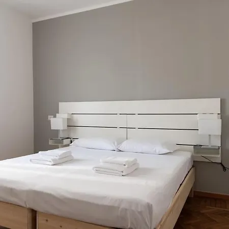 Apartament Youhosty - De Cristoforis12 Bis