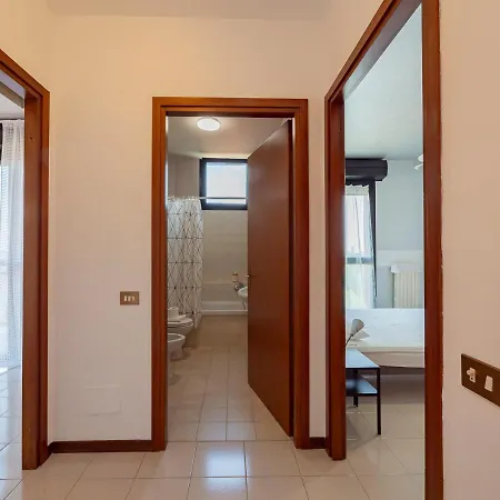 I Host - Finetti 4 *