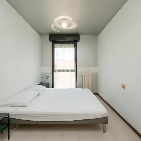 I Host - Finetti 4 *