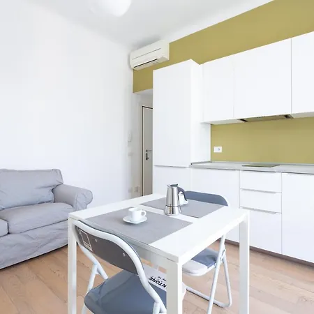 Porta Nuova Bright With Balcony *