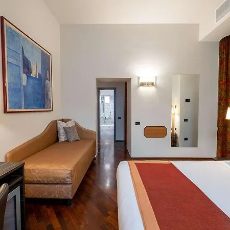 Regina 4* Milán